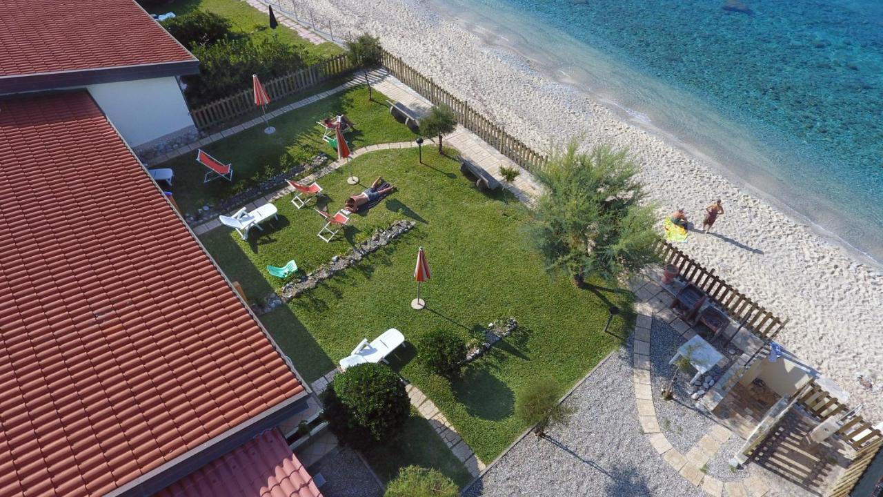 Le Casette Sul Mare Capo Vaticano Exteriör bild