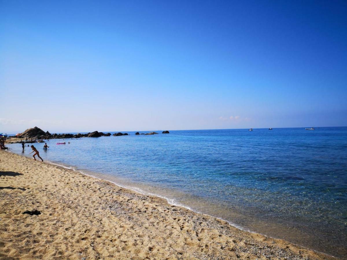 Le Casette Sul Mare Capo Vaticano Exteriör bild
